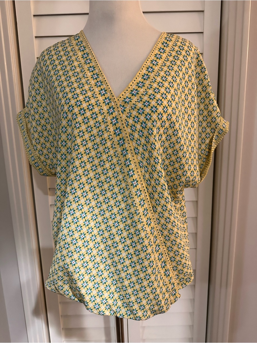 Max Studio crossover blouse short sleeve